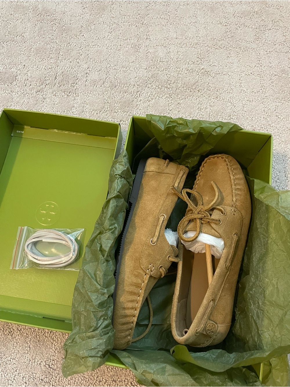 Tory Burch mini Chelsea boat shoe